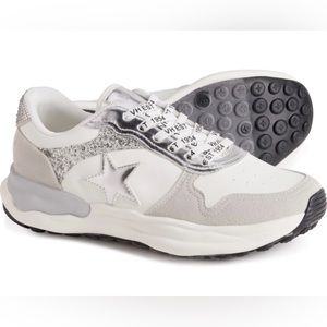 Vintage Havana Star Sneaker Run White, Gray and Silver; Glitter Sz 8.5 New